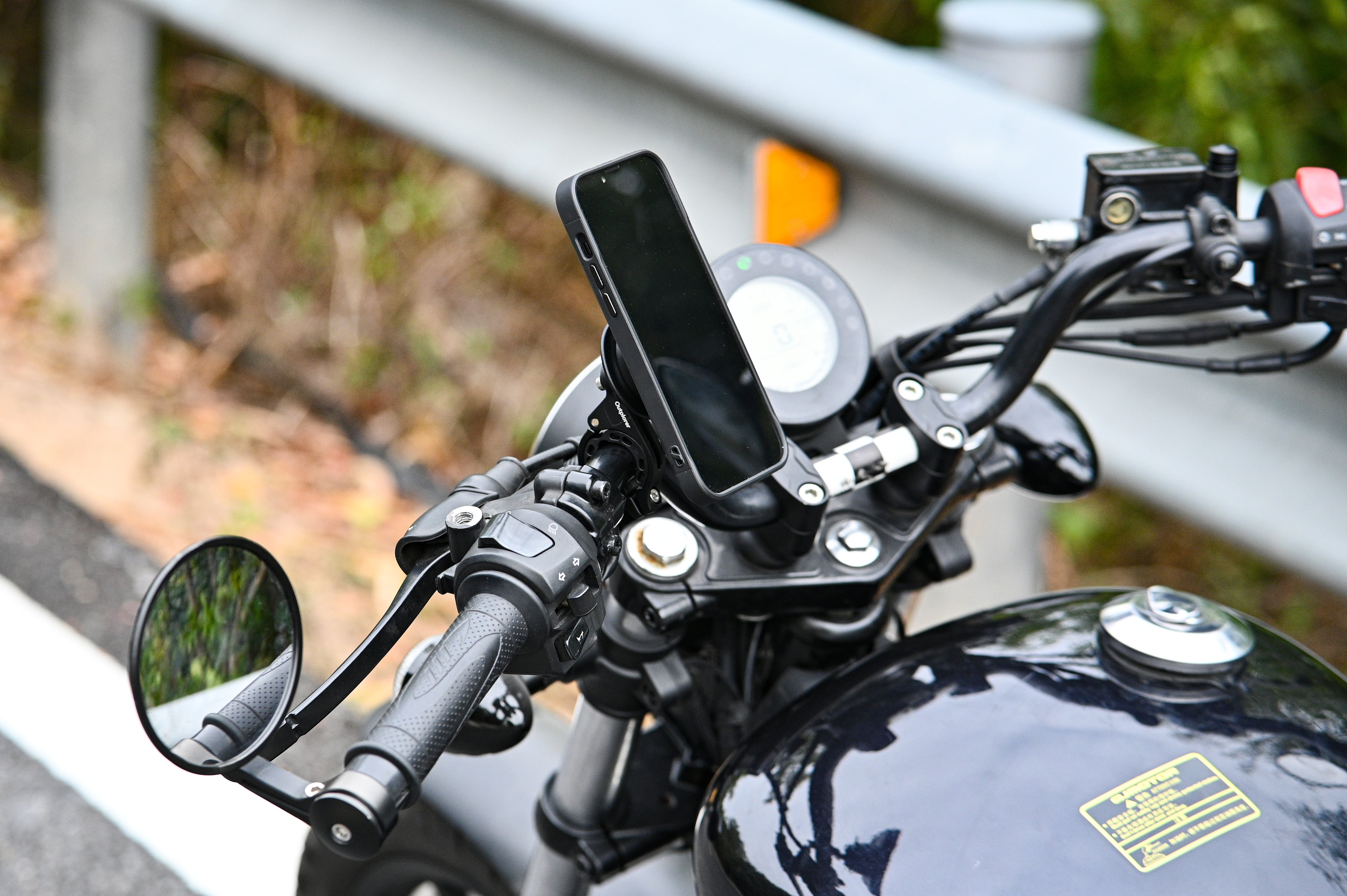 QM01-Outplorer Quick Launch Magnetic Motorcycle Phone Mount, Anti-Vibration Handlebar Bracket with Secure Lock for Bike Scooter Moto MTB, 360° Blind Installation for Phones (Motorcycle-Basic)