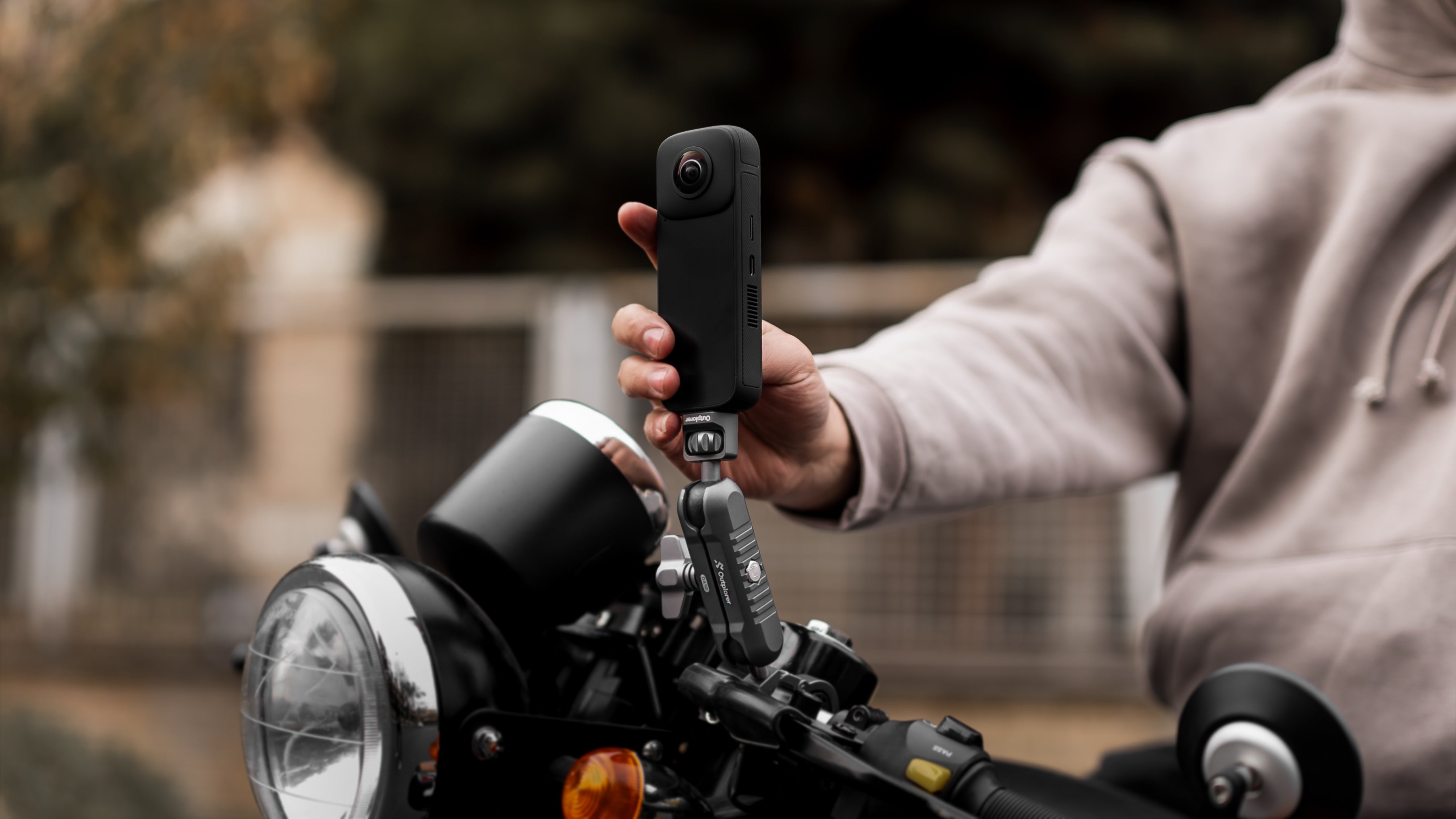G100 Outplorer Motorcycle Air-Suspension Action Camera Mount Holder Kit, Anti-Shake Airbag Protecting Phone Lens, 360° Free Vision Aluminum Alloy Holder Compatible with GoPro